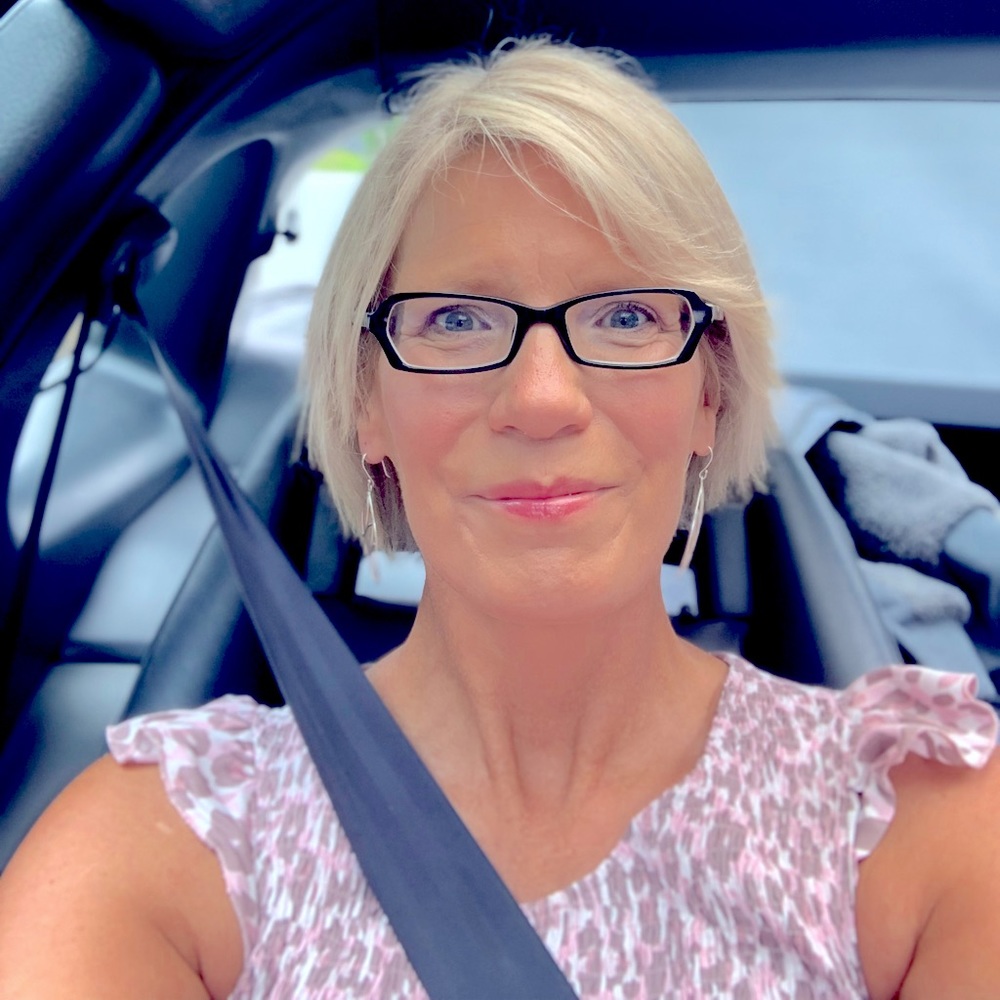 Meet your Posher, Julie